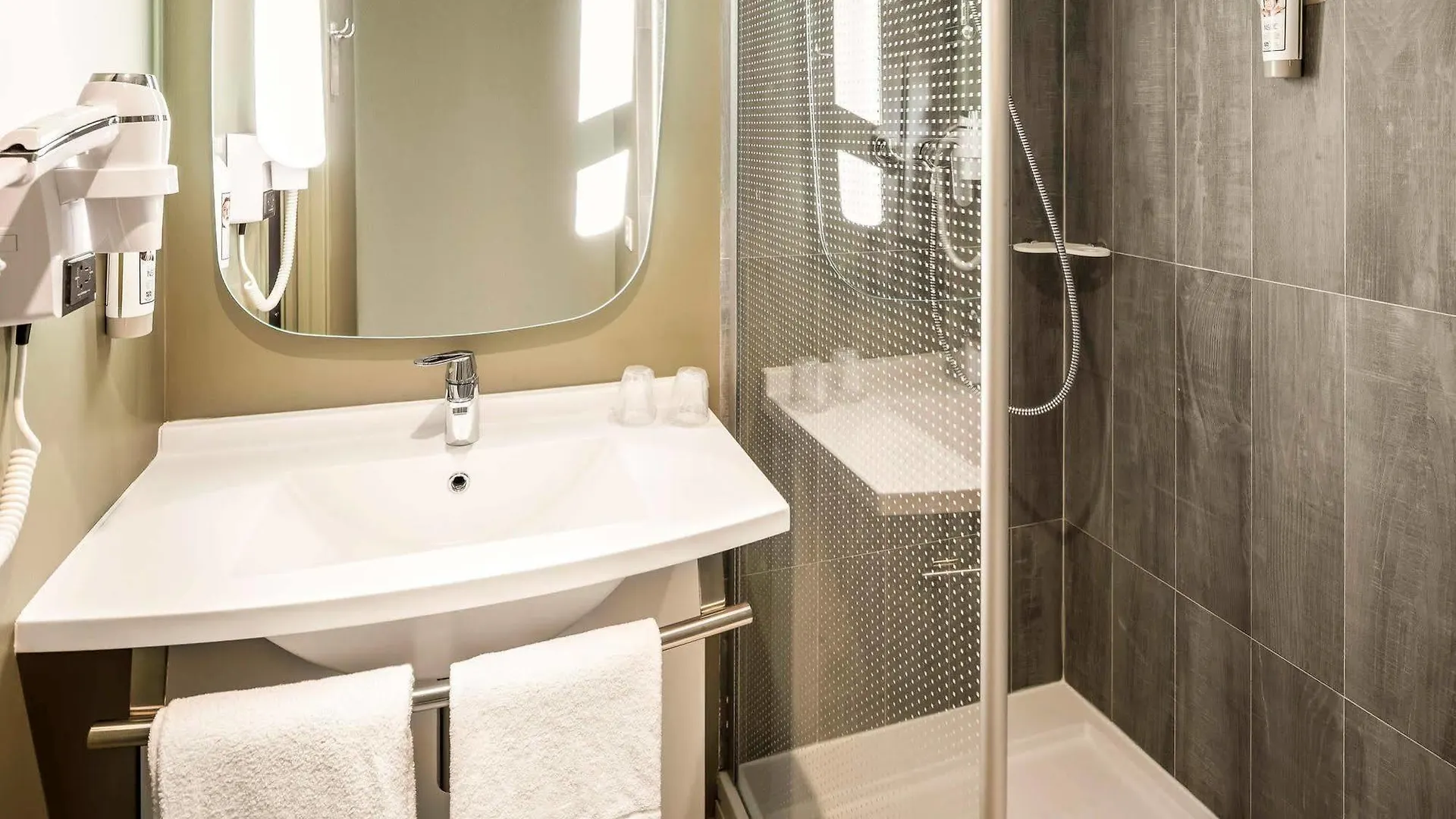 Hotel Ibis Faro Algarve פורטוגל