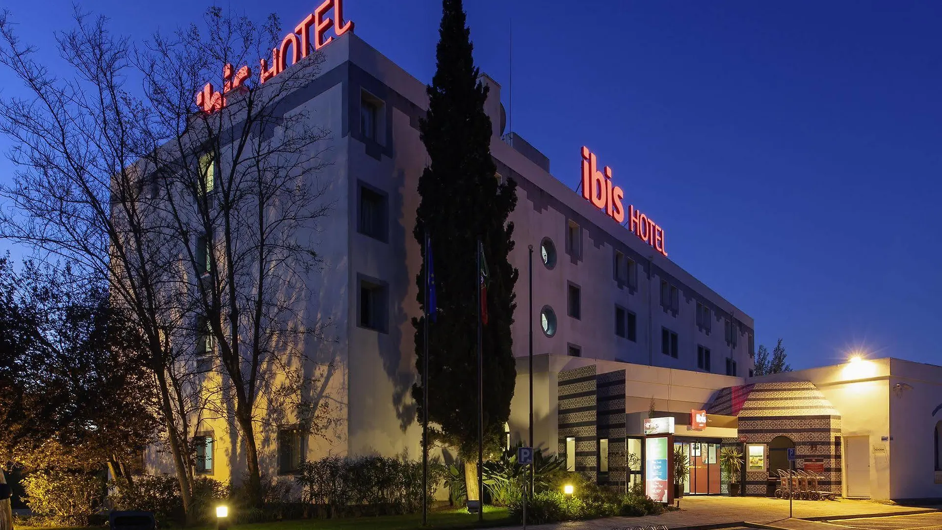 Hotel Ibis Faro Algarve 2*,